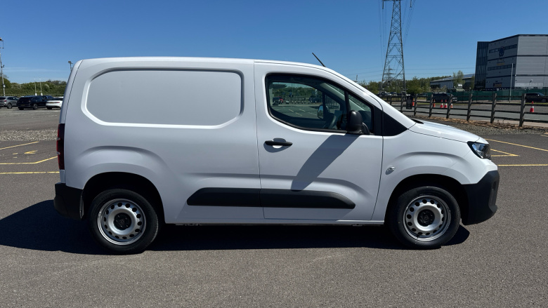 Peugeot Partner Standard Diesel 1.5 BlueHDi 100 Professional Van